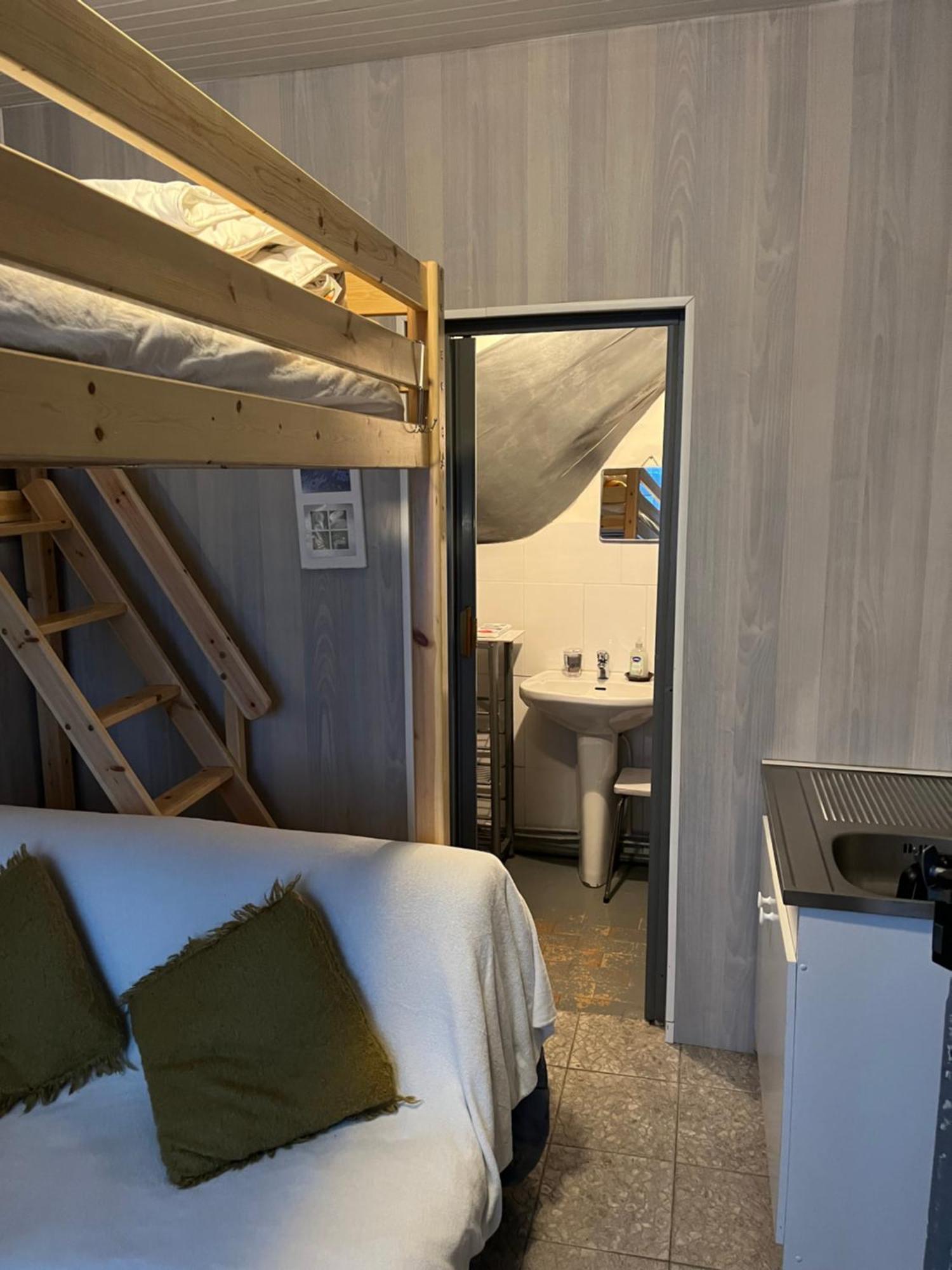 Studette Fonctionnelle Eaux Bonnes Apartment Екстериор снимка